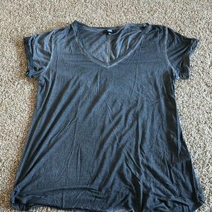 Paige v neck tshirt